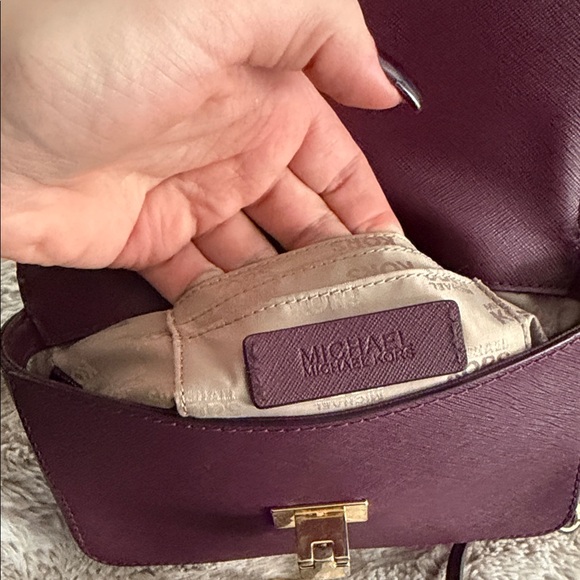 MICHAEL Michael Kors Burgundy Crossbody Bag with Gold Hardware - Picture 9 of 11